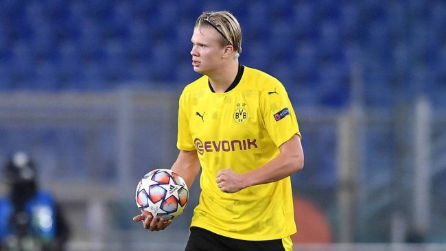 巴萨王者归来！费兰托雷斯帽子戏法领衔三连胜，欧冠复仇战即将打响