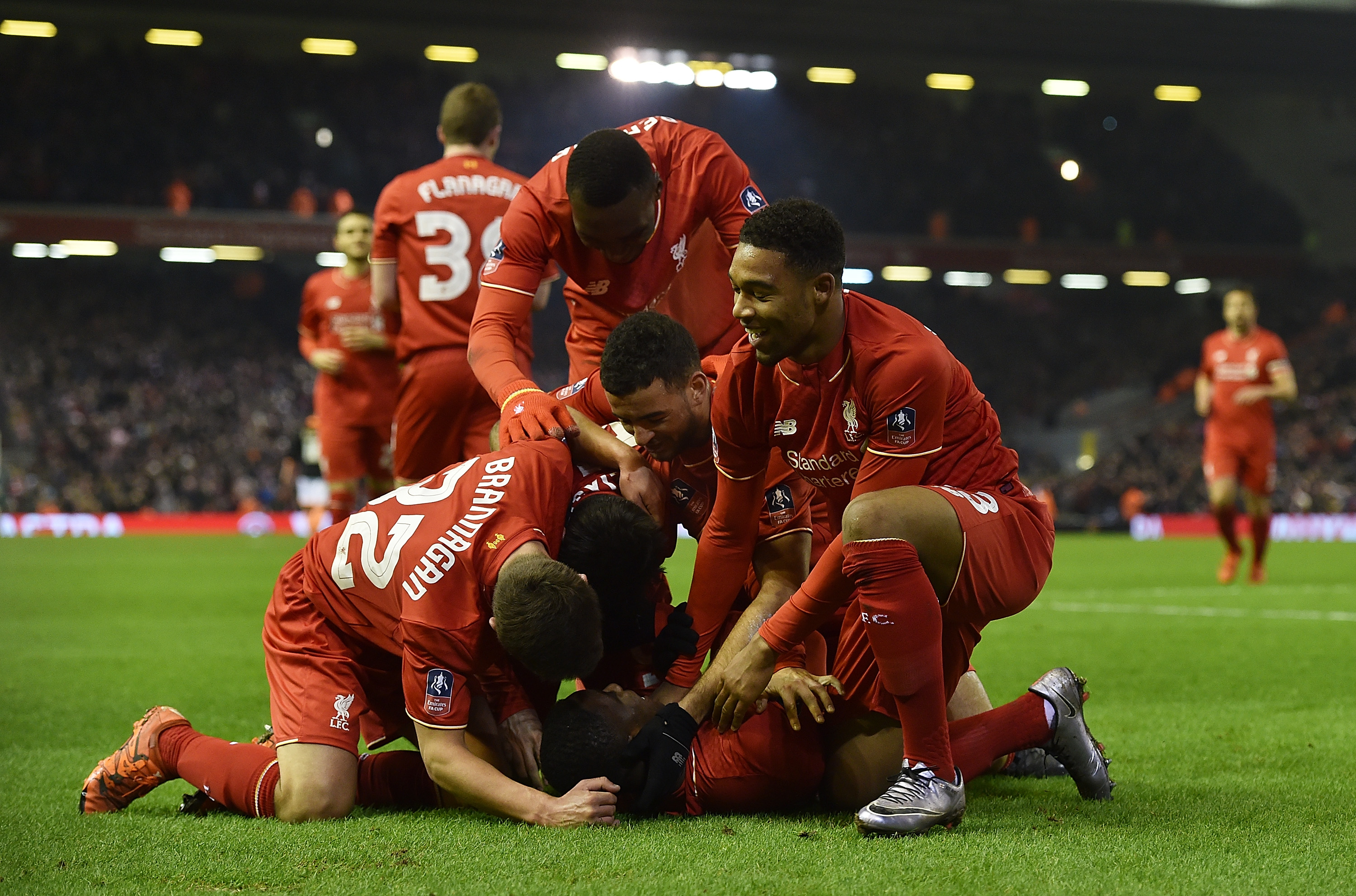 2025 年 12 月 27 日：棒球界共同庆祝历史上今天出生的巨星，包括阿罗萨雷纳等