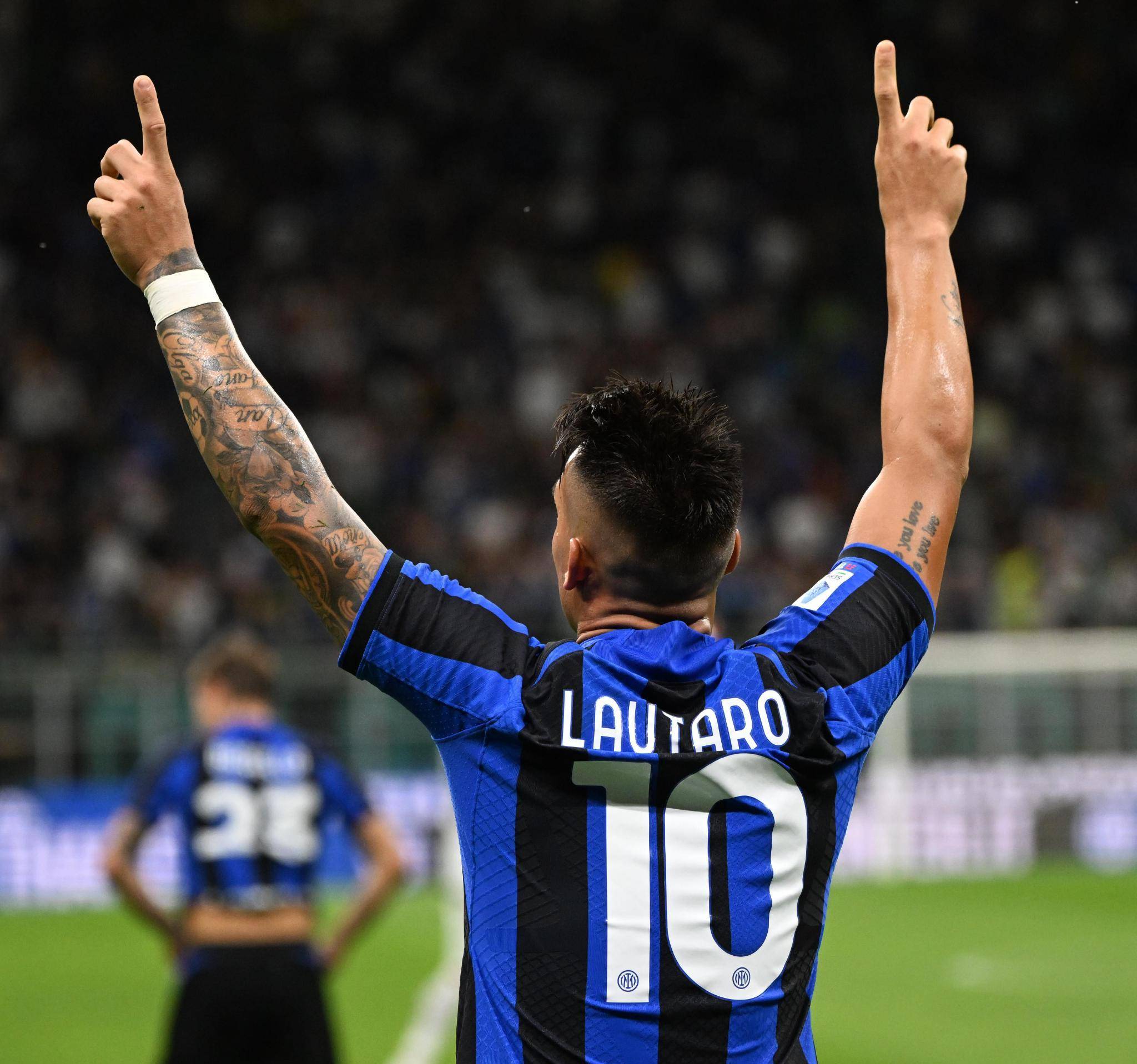 媒体人：周琦因腰伤确认无缘战旧主，下一场对福建可以出战（媒体人称周琦因腰伤缺席战旧主，下一场对阵福建可出场）