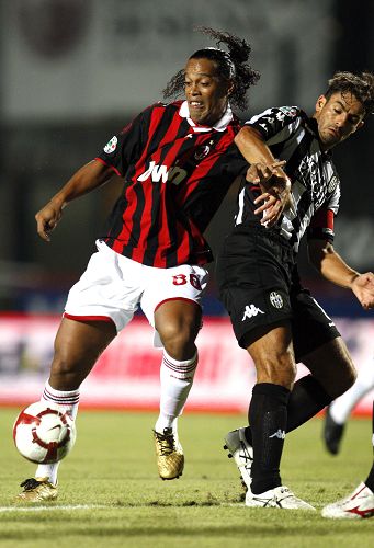 哈登与小卡近8场比赛同场表现惊人（哈登与小卡近8战同场发挥爆棚）