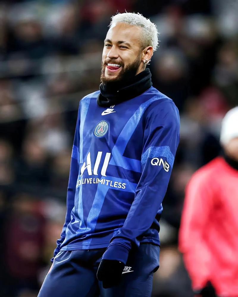 从“水土不服”到中场中坚，斯洛特冒险启用维尔茨收获显著成效