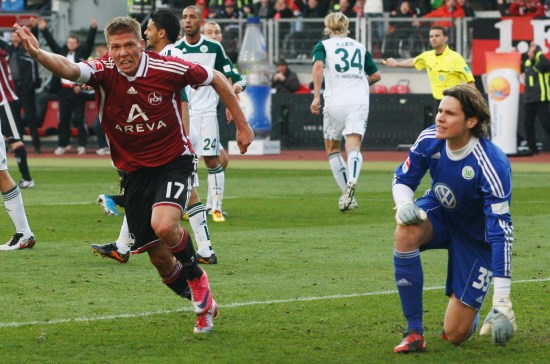 迪文谈进攻乏力：我们要迅速做出决策 把对方的防守调动起来（迪文谈进攻低迷：加快决策速度，主动撬动对手防守）