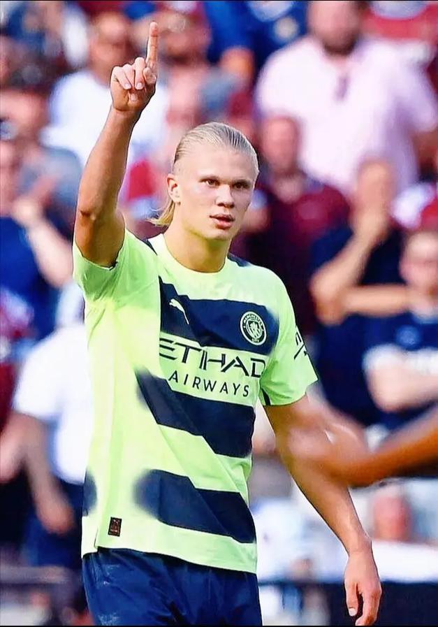 周锐VS陈泽文，王牌对决，谁能更胜一筹？（周锐对阵陈泽文：巅峰之战，谁将笑到最后？）